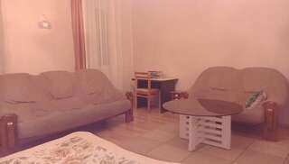 Гостевой дом Guest House Liana Тбилиси Двухместный номер с 2 отдельными кроватями-13