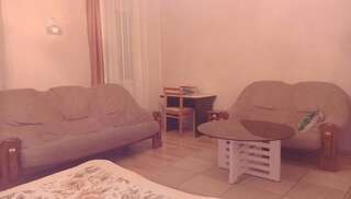 Гостевой дом Guest House Liana Тбилиси Двухместный номер с 2 отдельными кроватями-25